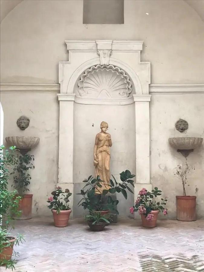 Ampio Monolocale Nel Cuore Della Citta Rome Luaran gambar